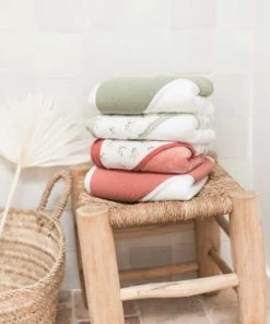 Cocoeko Cape De Bain Bébé Vert Sauge -Bloom-boutique cape de bain bebe vert sauge 3