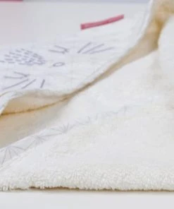 Little Crevette Cape De Bain écrue Coton Bio 75x75 Cm -Bloom-boutique cape de bain ecrue coton bio 75x75 cm 7