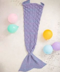 Crochetts Couverture De Sirène En écailles Violettes 70X140 Cm -Bloom-boutique couverture de sirene en ecailles violettes 70x140 cm 4