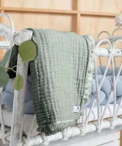 Nordic Coast Couverture Mousseline Avec Franges Vert 80x80 Cm 8 Nordic Coast Couverture Mousseline Avec Franges Vert 80x80 Cm -Bloom-boutique couverture mousseline avec franges vert 80x80 cm 2
