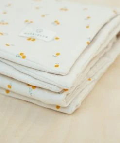 Gabrielle Paris Couverture Ouatinée En Gaze De Coton Bio à Motifs Jaune -Bloom-boutique couverture ouatinee en gaze de coton bio a motifs jaune 2