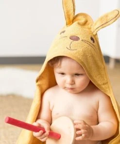 KINOUSSES Set De Bain Bébé Moutarde Éponge 9 KINOUSSES Set De Bain Bébé Moutarde Éponge -Bloom-boutique set de bain bebe moutarde eponge 3