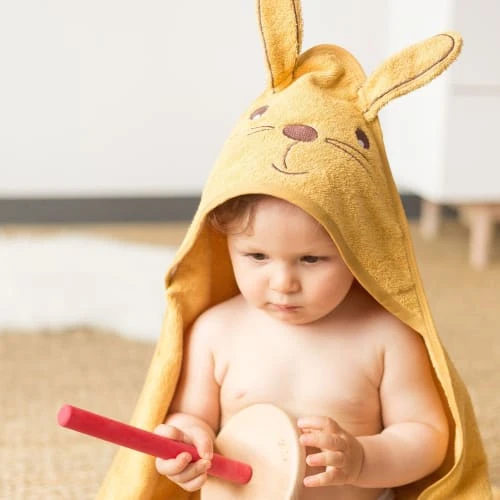 KINOUSSES Set De Bain Bébé Moutarde Éponge 4 KINOUSSES Set De Bain Bébé Moutarde Éponge – Image 4